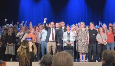 L'ancien bras droit de Marine Le Pen charge le "système corrompu" lors d'un meeting à Lyon