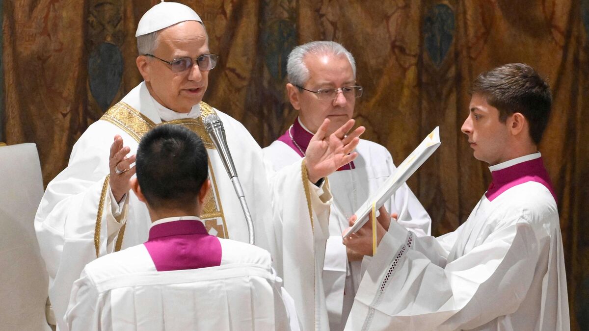 Pour sa première homélie de pape, Léon XIV déplore le recul de la foi qui entraîne « des drames »
