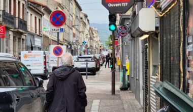 Commerces de nuit, alcool, drogue… Comment Saint-Étienne essaie de sauver sa rue de tous les dangers