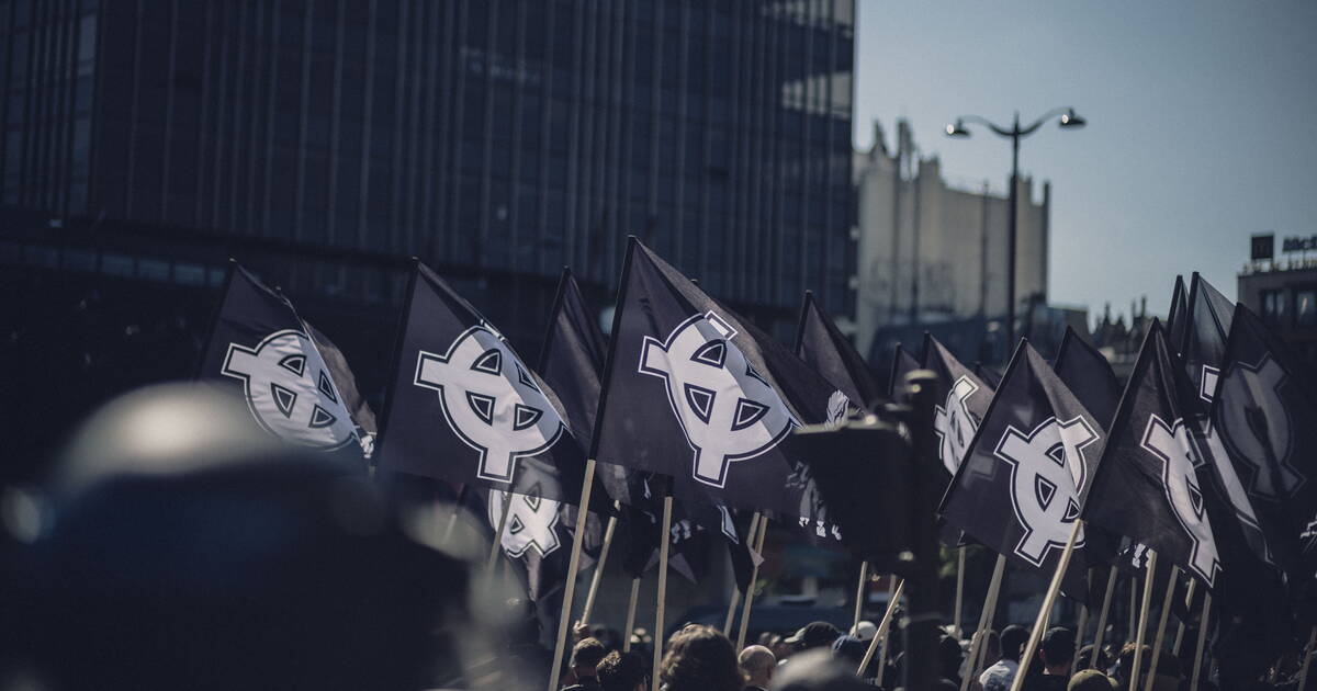 Deux militants néonazis interpellés en marge du rassemblement d’extrême droite du «C9M» et renvoyés en Allemagne – Libération