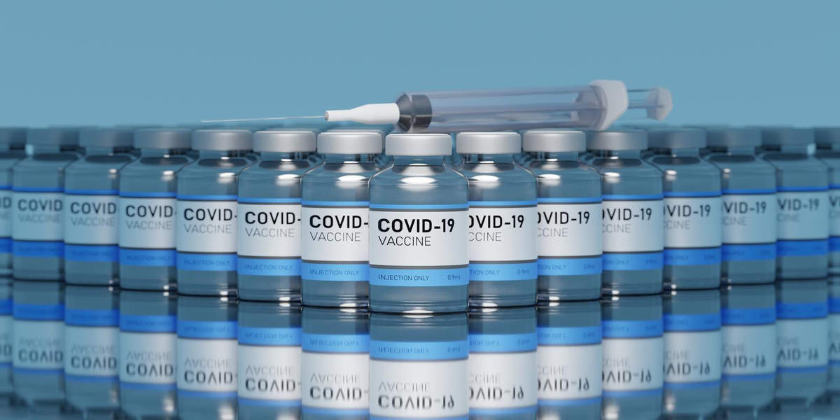Les vaccins ARNm contre la Covid-19 mis en cause par "Les Enfants d'Hippocrate"