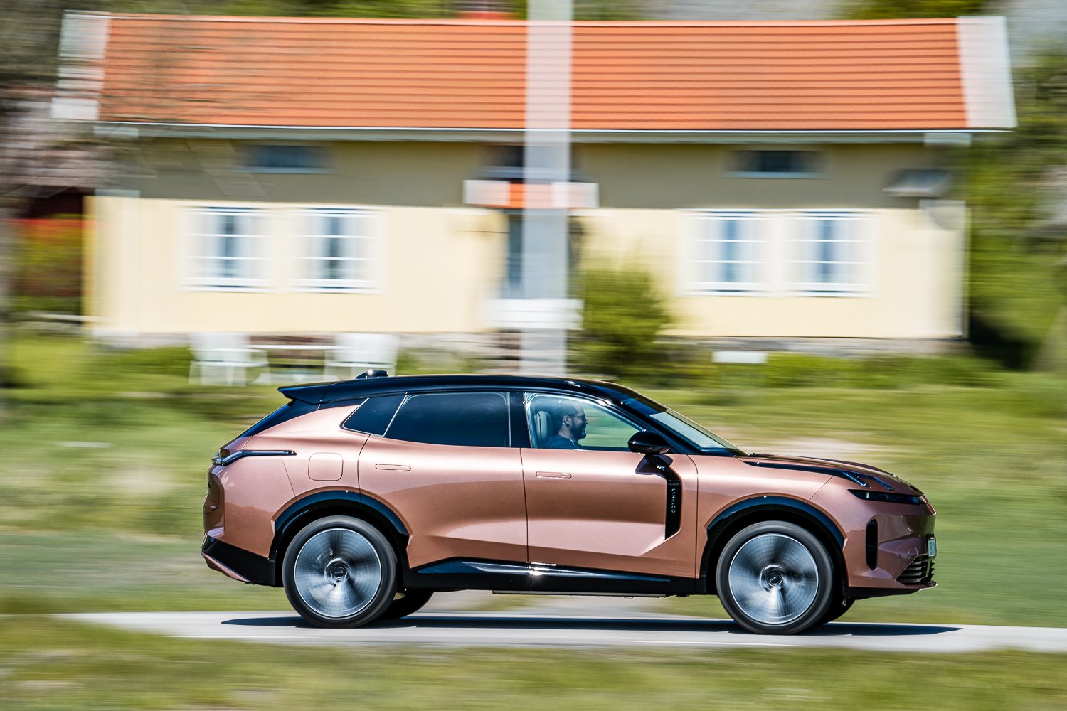Lynk & Co 08 18