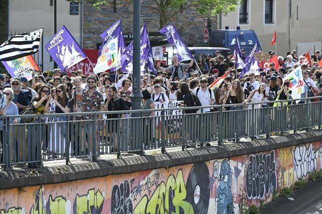 photo le cortège du 1er-mai dans le centre de rennes.  ©  marc ollivier/ouest-france