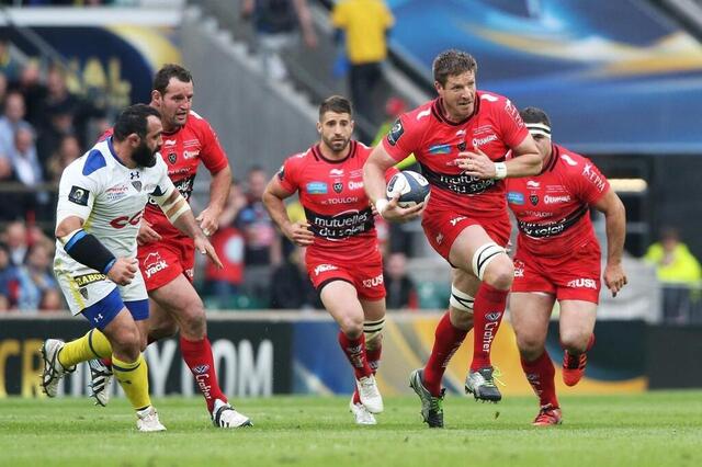 photo bakkies botha et toulon renverse clermont à twickenham le 2 mai 2015.  ©  getty images via afp