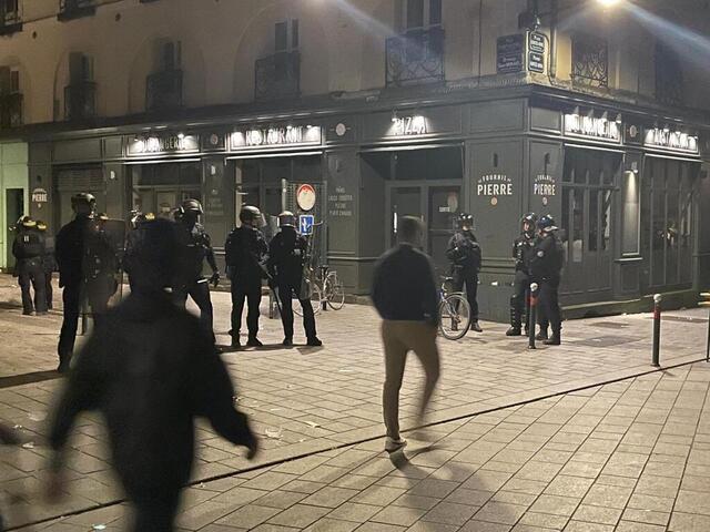 photo la crs 82 est intervenue place sainte-anne, dans la nuit du 1er au 2 mai 2025.  ©  ouest-france