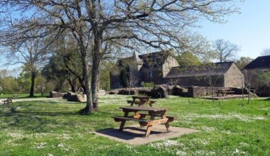 À Saint-Herblain, la longère de la Bégraisière fête la nature