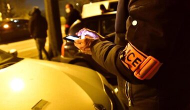 Dans un immeuble, des stupéfiants et des billets de banque saisis par la police à Nantes