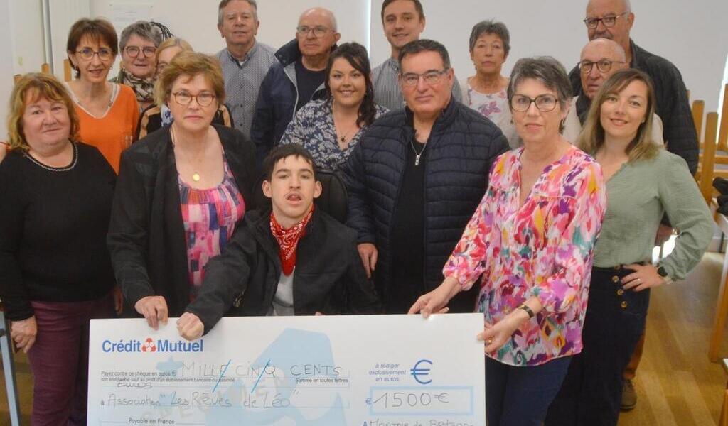 Cette troupe de théâtre de Loire-Atlantique apporte son aide à un enfant handicapé