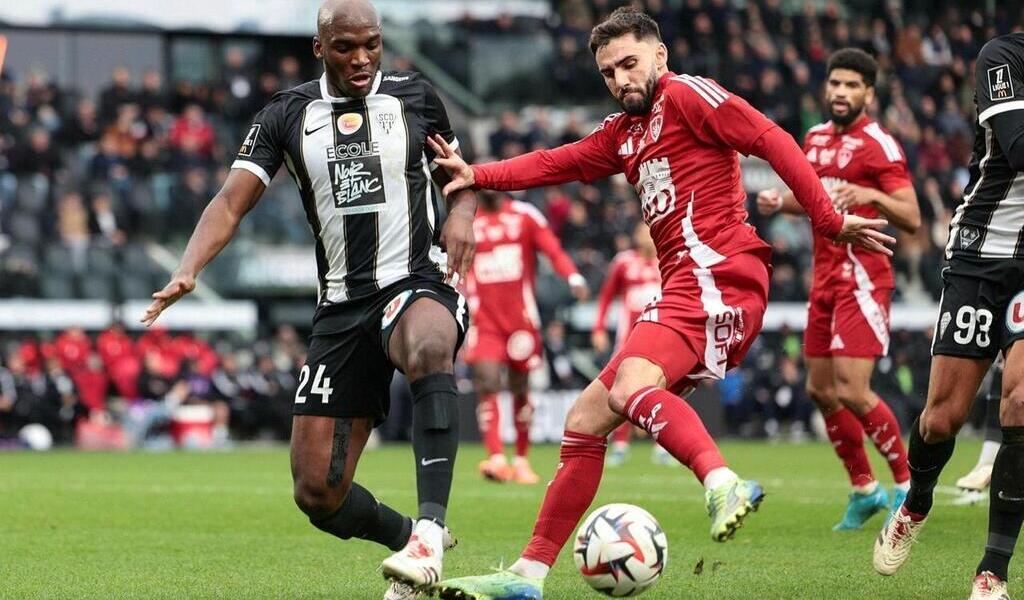 Angers-SCO : retours de Biumla, Kalumba et Dieng face à Strasbourg