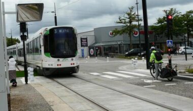 Bouguenais. Tu dis : « Ouf ! Le tramway a repris son service »