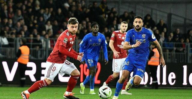 photo  hugo magnetti et les brestois restent concentrés avant le dernier match de la saison à nice.  ©  guillaume saligot, ouest-france 