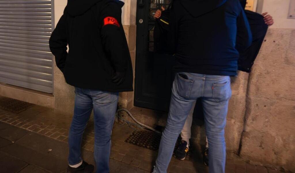 Viré de boîte de nuit à Nantes pour avoir importuné des femmes, il frappe l’une d’elles à