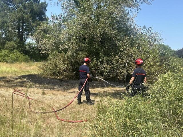 photo huit sapeurs-pompiers sont intervenus au pellerin, sur le site du bikini.  ©  ouest-france
