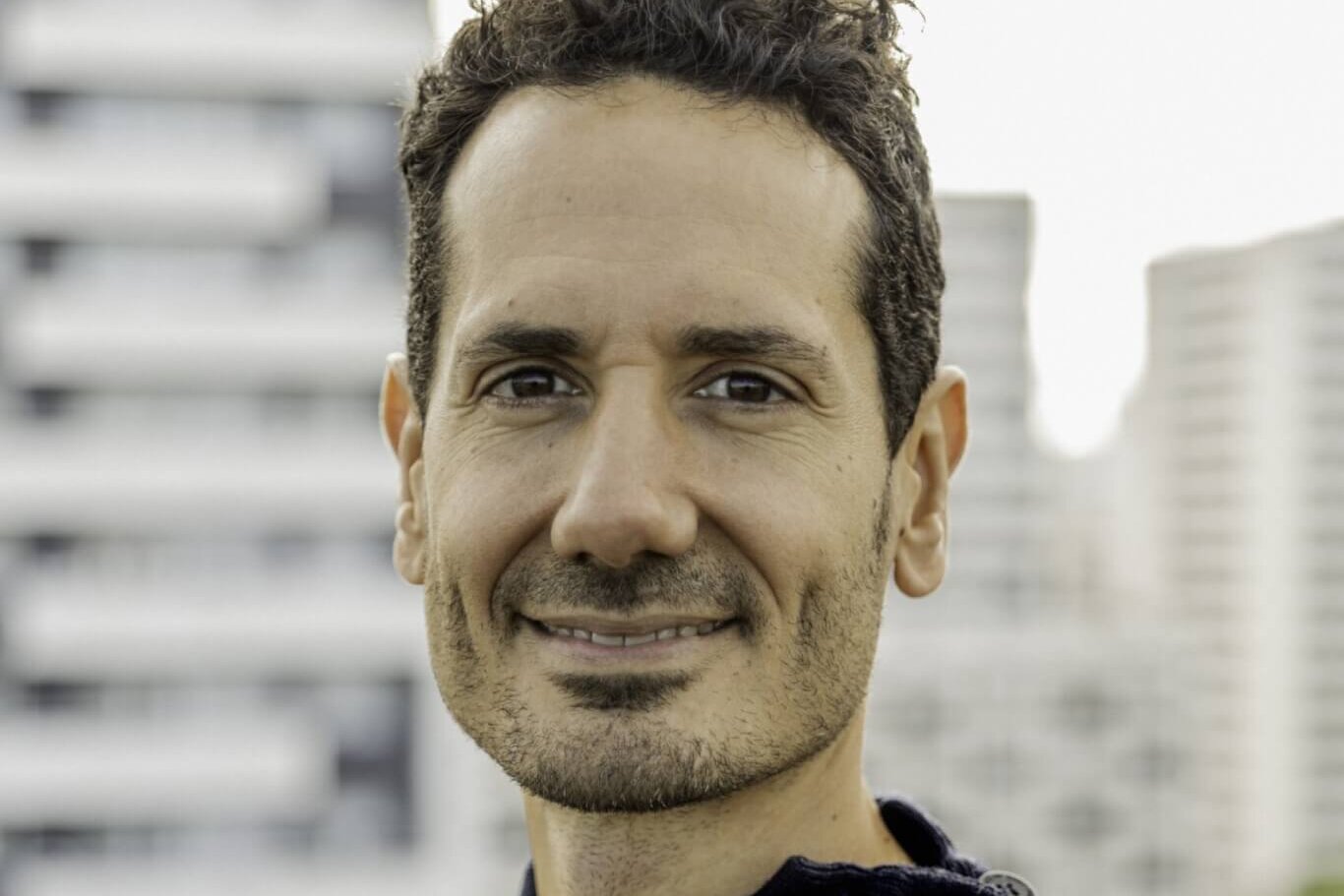 "Le Cercle des Héros Anonyme", le premier roman de Pedro Correa • L'Éventail