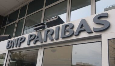 Employés confinés, BRI sur place : à Montreuil, mystérieux tirs sur la façade d’un bâtiment de la BNP