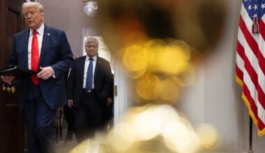 Le président américain Donald Trump et le patron de TSMC C.C. Wei, le 3 mars 2025 à la Maison Blanche