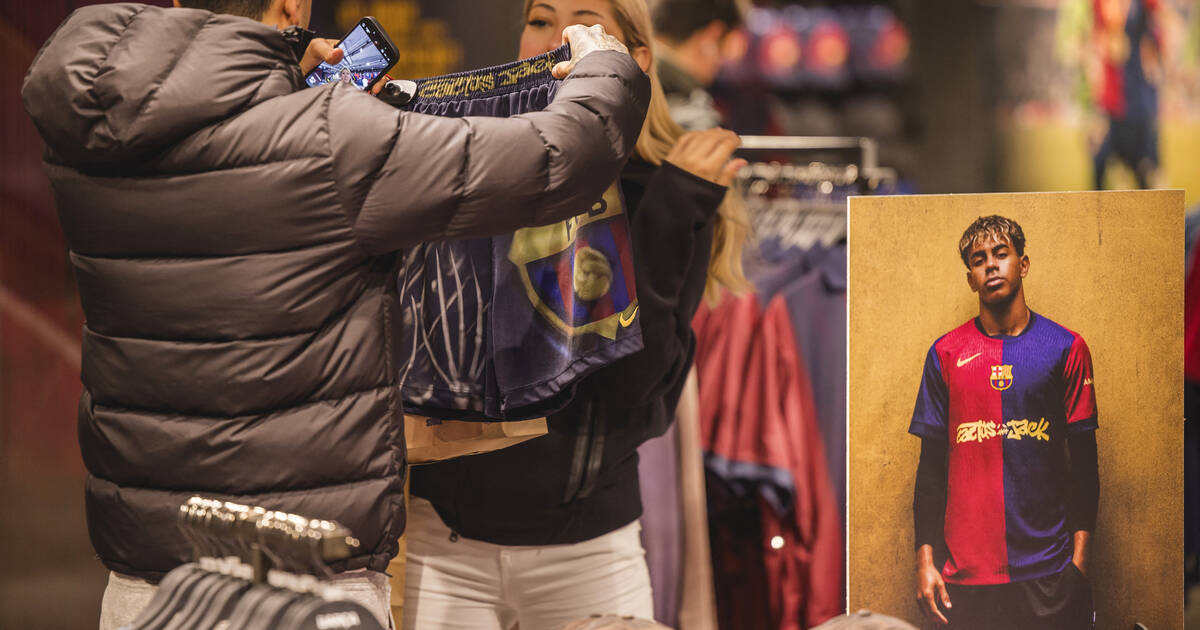 Entre le rappeur Travis Scott et le maillot du Barça, la collab record – Libération