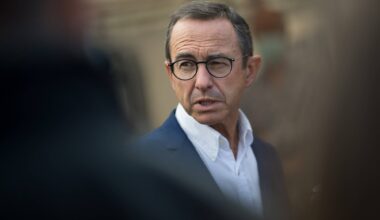 Naturalisation: une nouvelle circulaire de Retailleau adopte un ton plus restrictif