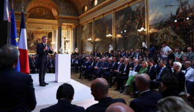 Choose France 2025 à Versailles, des milliards pour épater la galerie – Libération