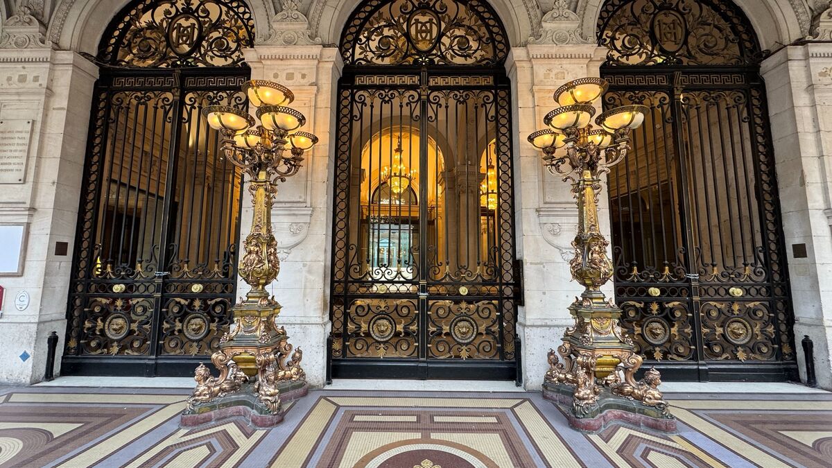 Paris : le prestigieux hôtel Westin Paris Vendôme ferme pour des travaux colossaux… à un milliard d’euros