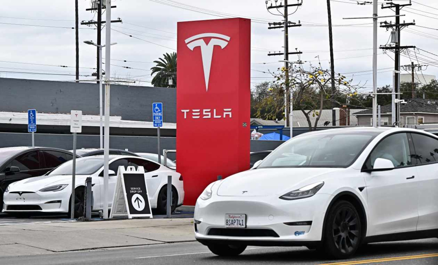 Tesla en difficulté : Elon Musk affirme un "rebond majeur"