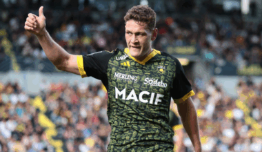 Transfert La Rochelle Tout savoir sur Tawera Kerr-Barlow, demi de mêlée du Stade Rochelais, dans notre quiz rugby