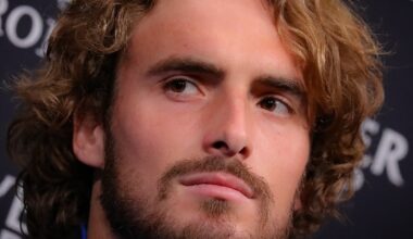 Roland Garros > Stefanos Tsitsipas au sujet de Nadal : "Je n'ai jamais admis que j'admirais aussi Rafa parce que j'avais le sentiment d'avoir un jeu qui est plus proche de celui de Federer"