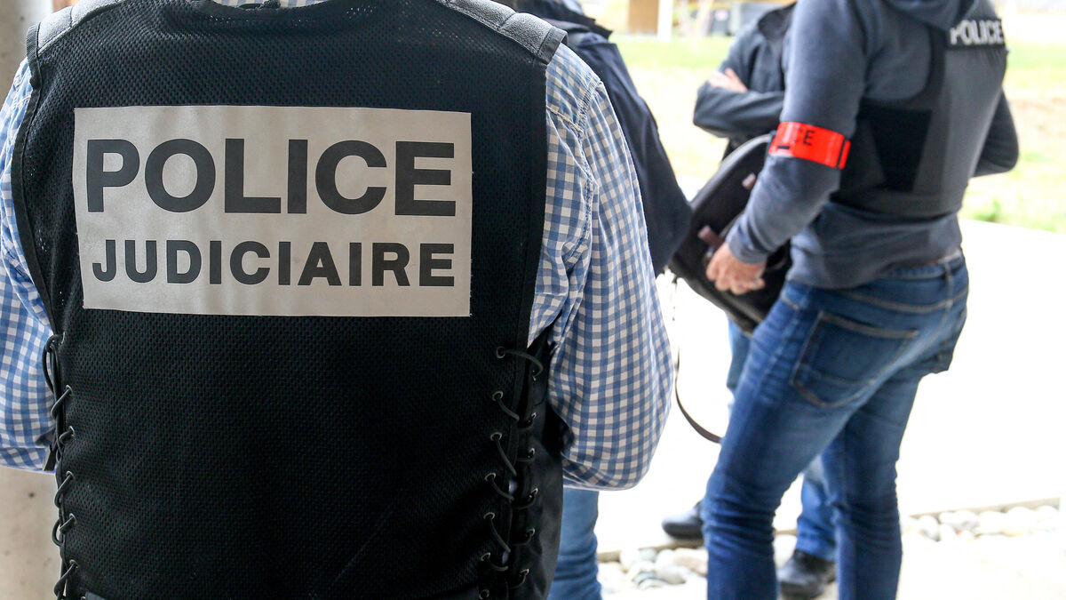 Séquestrée, frappée et brûlée avec de l’essence : le compagnon d’une femme de 27 ans mis en examen dans la Loire
