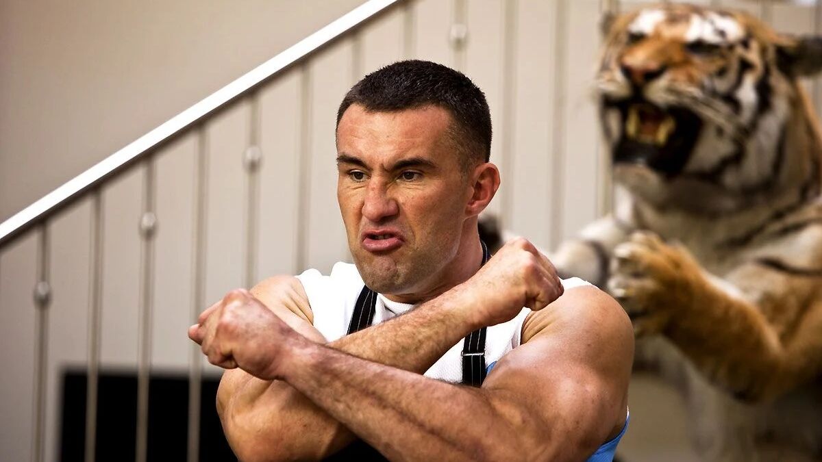 Le kickboxeur Jérôme Le Banner condamné au Havre après s’être fait livrer un bébé tigre sans autorisation