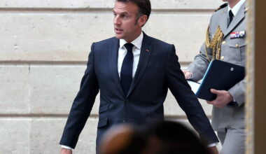 Macron en colère, Attal dans la surenchère – Libération