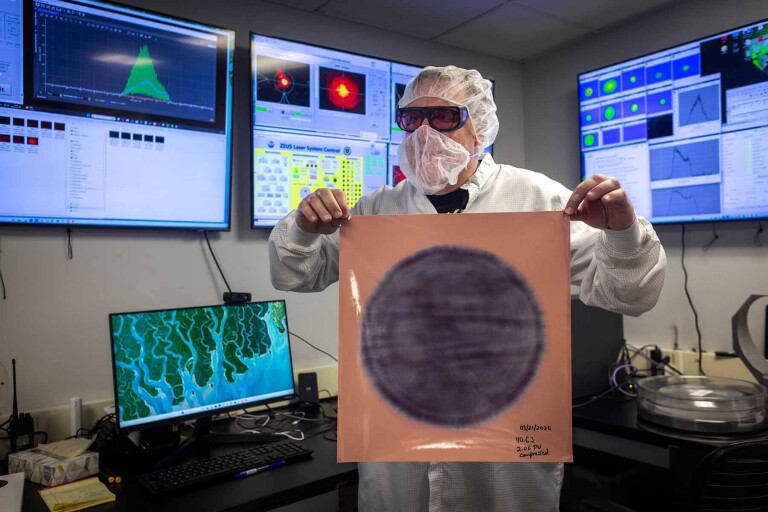 ZEUS, le laser le plus puissant jamais construit aux États-Unis