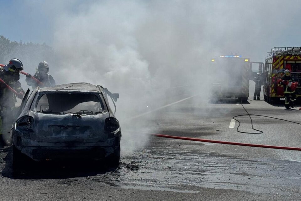 Le feu a été maîtrisé.