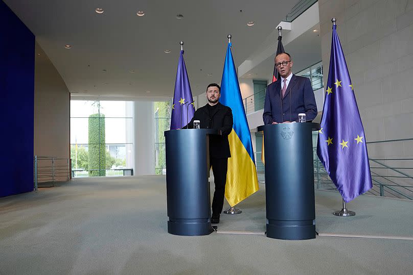  Le chancelier allemand Friedrich Merz et le président ukrainien Volodymyr Zelensky assistent à une conférence de presse à la chancellerie à Berlin, 28 mai 2025.