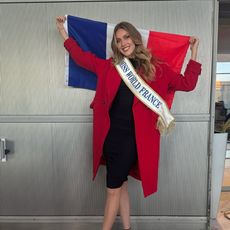 Agathe Cauet à son départ pour Miss Monde 2025, le 5 mai 2025.