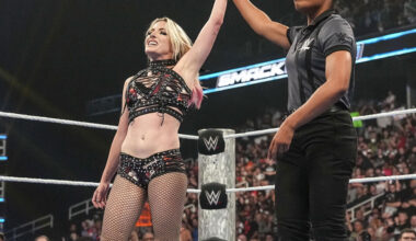 Alexa Bliss remercie la WWE pour ses accommodations pour bébé