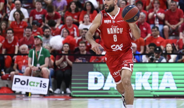 ANTONY LABANCA. Après cinq belles saisons sous le maillot du SLUC, le successeur de Mérédis Houmounou dans le rôle de capitaine a choisi de ne pas aller au terme de son contrat. Il va rejoindre la JL Bourg.Photo Cédric Jacquot 