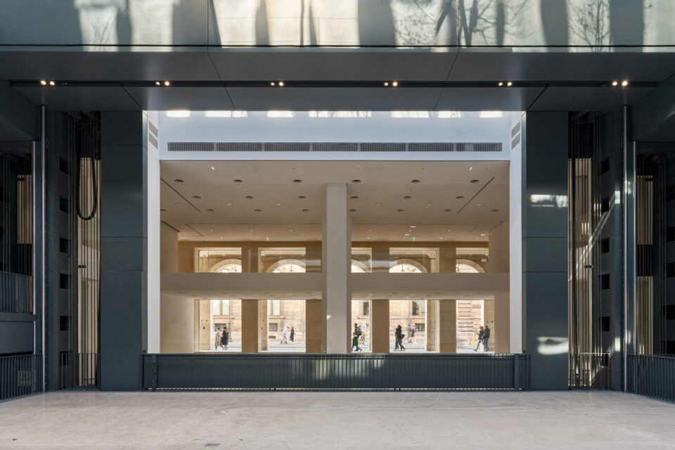 Les plateformes mobiles modifieront
les surfaces d’exposition et les parcours au sein
du bâtiment, permettant de créer des verticalités allant
jusqu’à 11 m de hauteur.