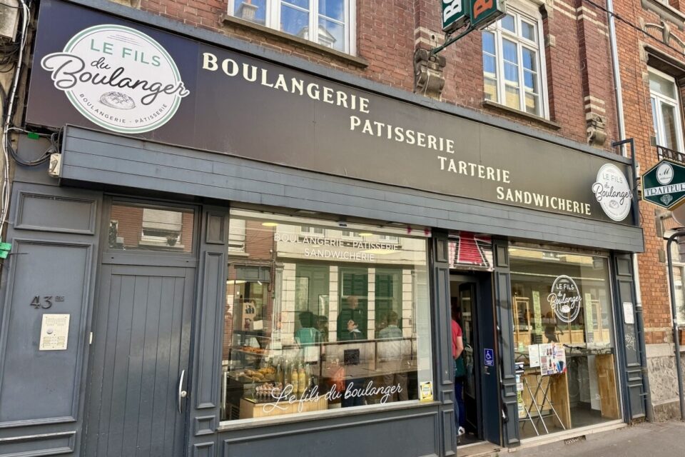 Haart Pâtisserie remplacera cette boulangerie. La façade et l'enseigne seront modifiées dans le courant de l'été.