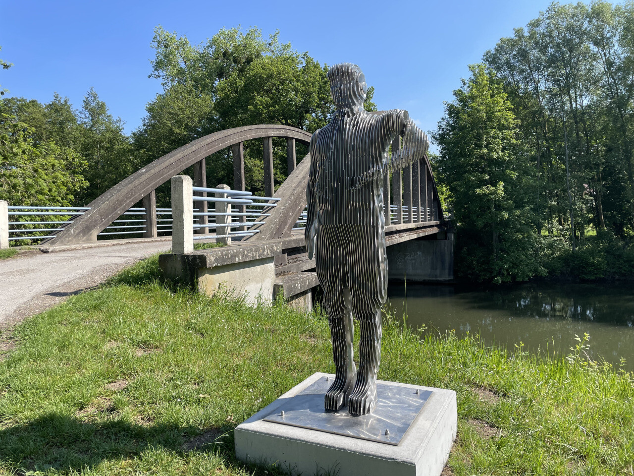 La statue du soldat américain vandalisée avant son inauguration dans la Somme