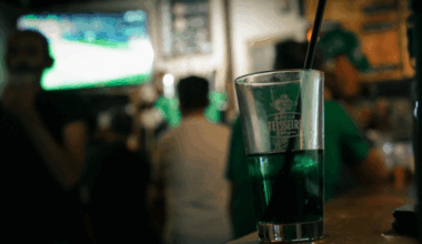 pourquoi samedi soir sera une soirée "déjantée" dans les bars de Saint-Etienne