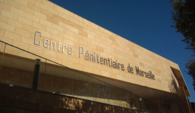 Attaques de prisons : des Marseillais liés au narcotrafic mis en examen