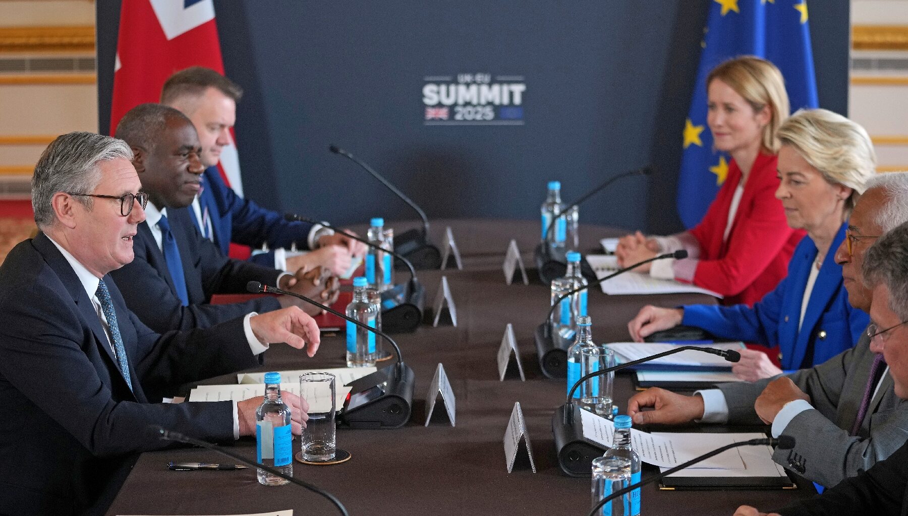 Le Royaume-Uni et l'UE concluent un "nouveau partenariat stratégique", cinq ans après le Brexit