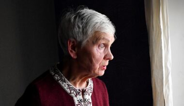 Lioudmila, 84 ans, face à ses juges pour avoir demandé "la paix"