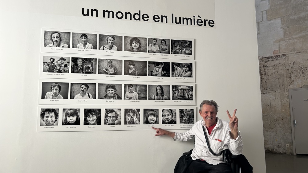 Dans la chapelle des Trinitaires à Arles, Bernard Gille expose un demi-siècle d'images et de rencontres