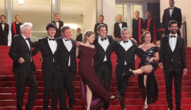 CANNES J-2 : Laure Calamy les fesses à l'air : sa première montée des marches très osée (Photos)