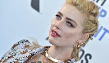 Amber Heard maman de jumeaux : grande annonce en photo pour la fête des mères, on connaît les prénoms