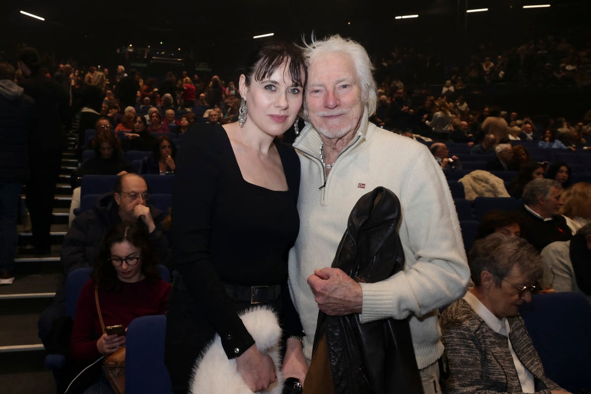 Hugues Aufray bientôt papa à 95 ans ?! Les révélations étonnantes du chanteur