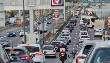 des centaines de kilomètres de bouchons sur les routes