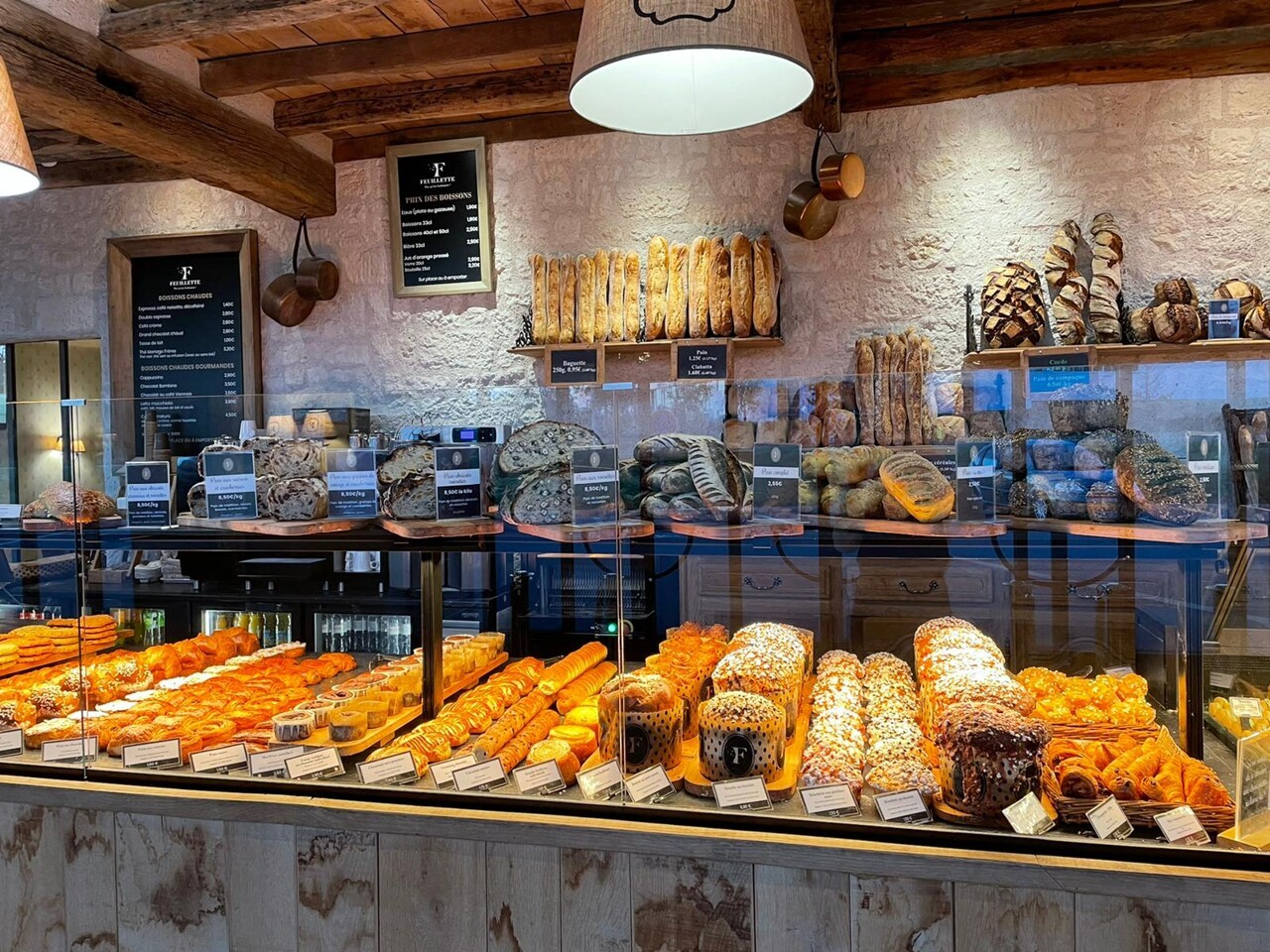 Cette boulangerie au décor chaleureux ouvre une boutique près de Bordeaux et s'ancre un peu plus en Gironde