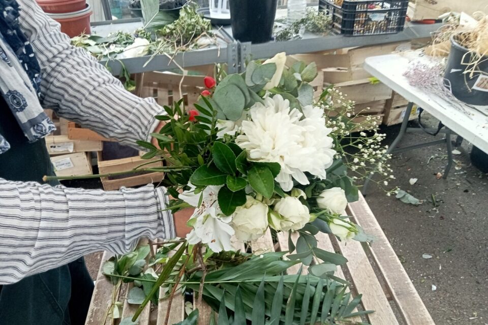 La Brocante verte s'occupe aussi bien des fleurs fraîches, que  celles séchées ou fanées.